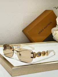 Picture of Louis Vuitton Sunglasses _SKUfw76511503fw